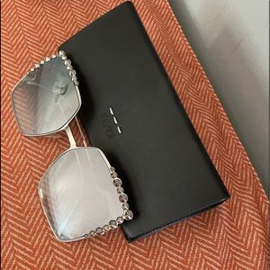 FENDI SUNGLASSES